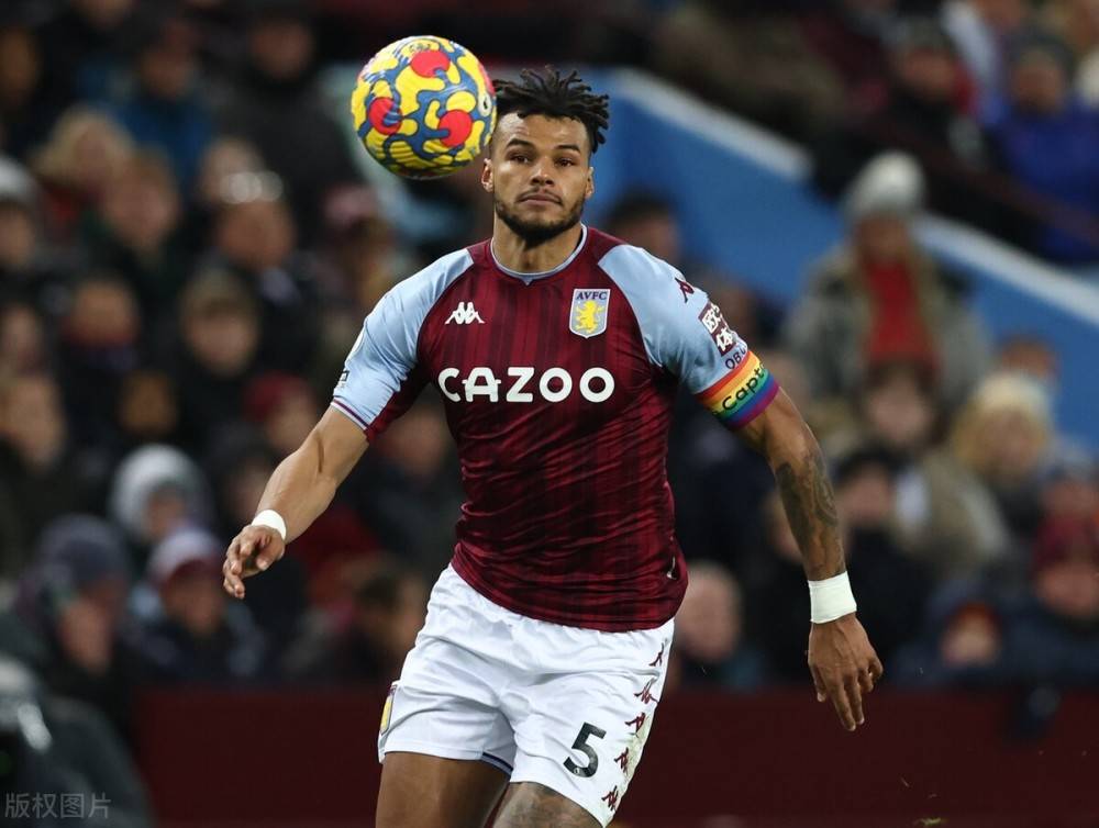 米兰体育中国官网-布莱顿门将桑切斯