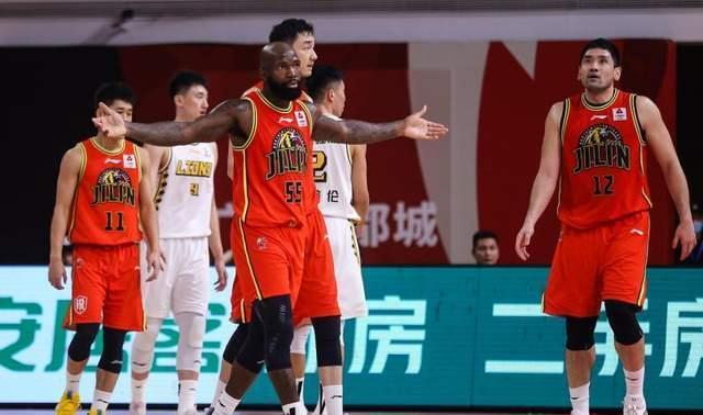 AC Milan Sports-窗口期皇家马德里调整名单以备CBA季后赛;手感冰凉环节打磨;底气十足;赛季目标并未改变(切尔西大使赛季)