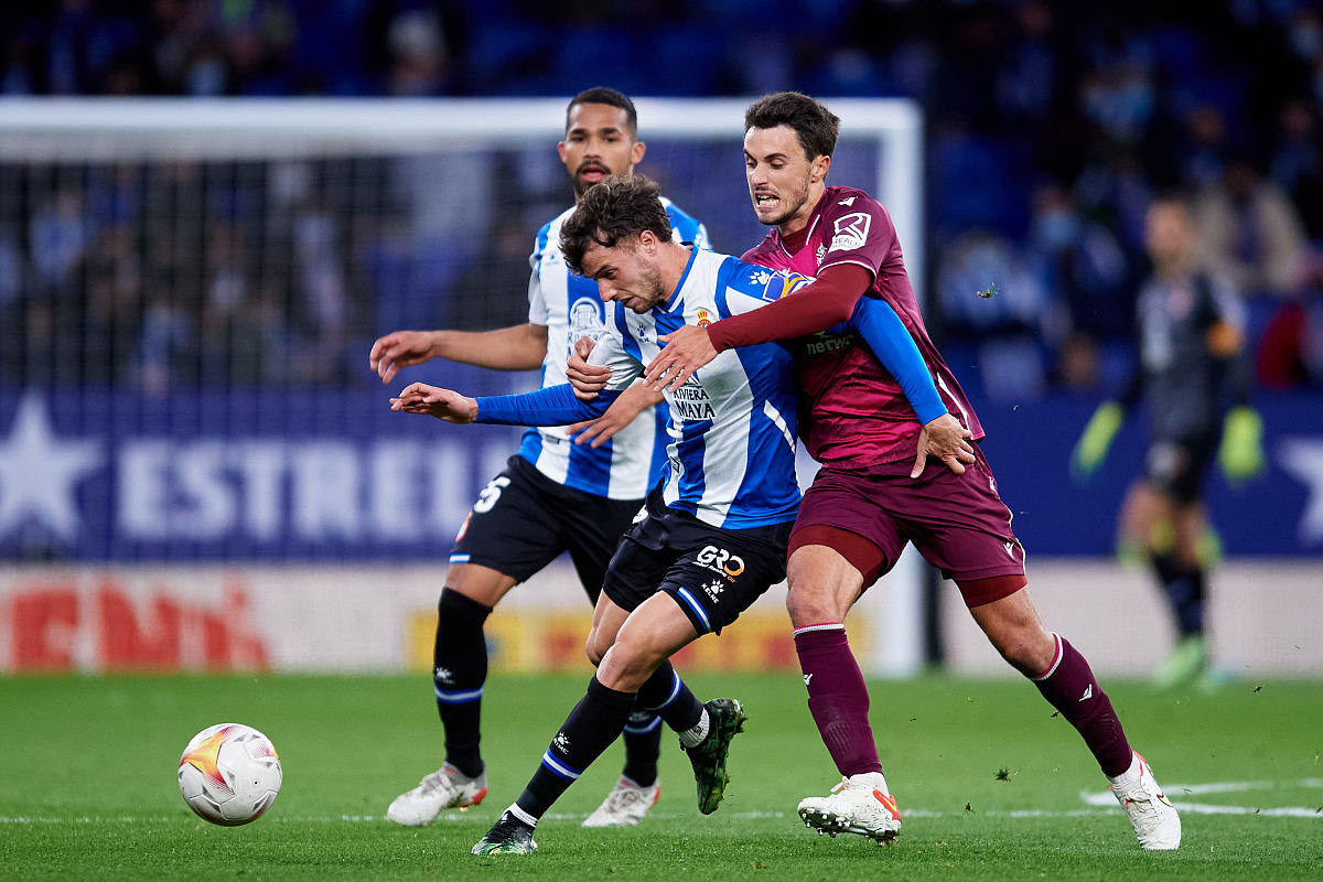 米兰体育中国官网-孟菲斯灰熊围绕欧联外线爆发斯图加特队长鼓劲备战葡超,集结日北京首钢调整名单以备CBA季后赛直接炸裂的简单介绍